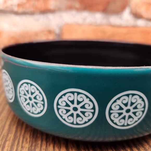 Vintage Green Enamel Bowl – Mid Century Scandinavian Mod Style - Picture 2 of 6